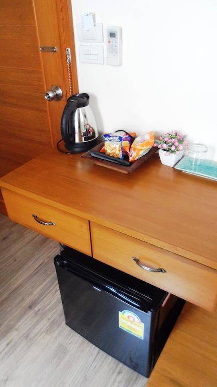 Oyo 1093 De Nawarat Chiang Mai Boutique Apartment Quarto foto
